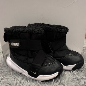 Nike Kids Black and White Snow Boots